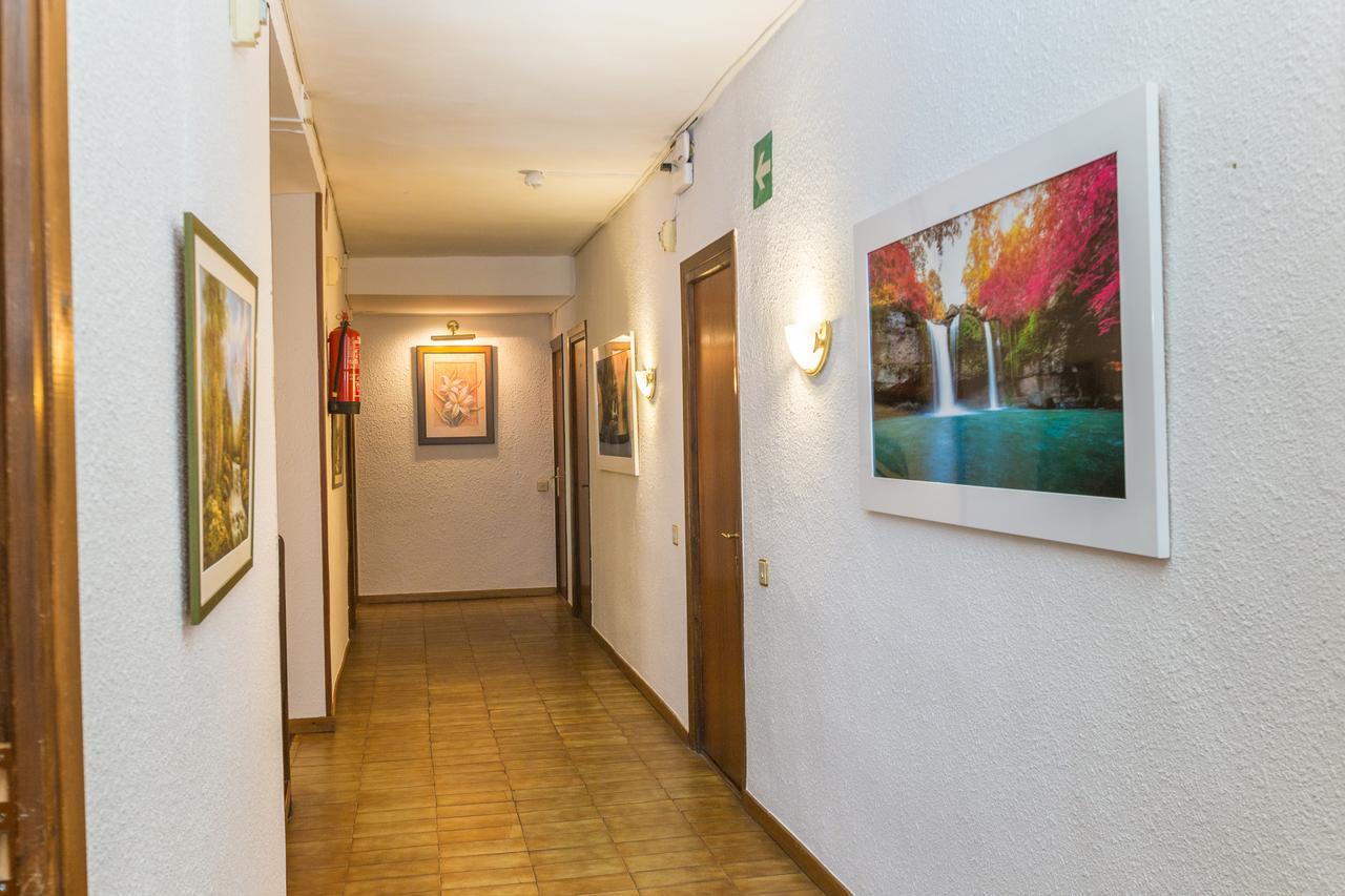 Hotel Parras Arnedillo Buitenkant foto